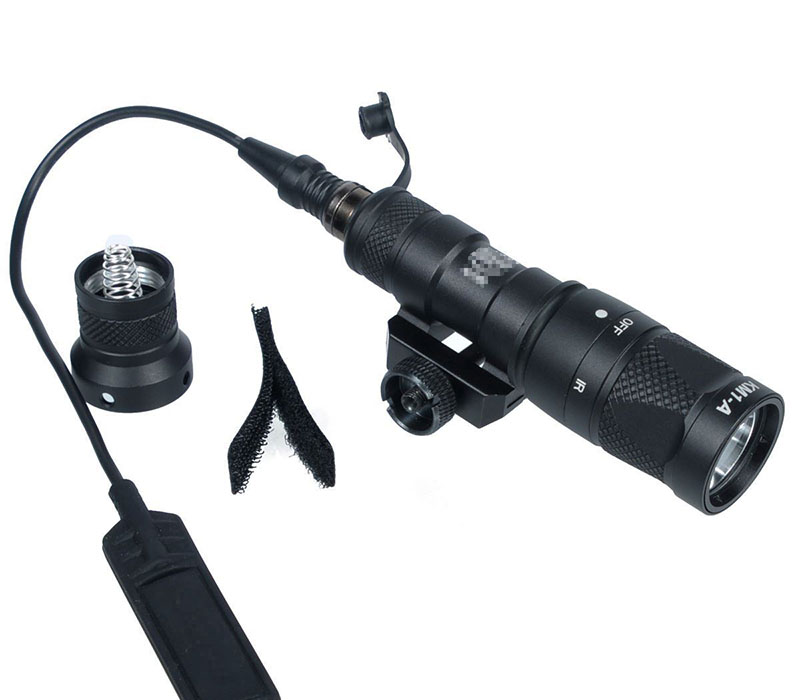 SF M300V-IR Scout Light LED WeaponLight White and IR Output BK